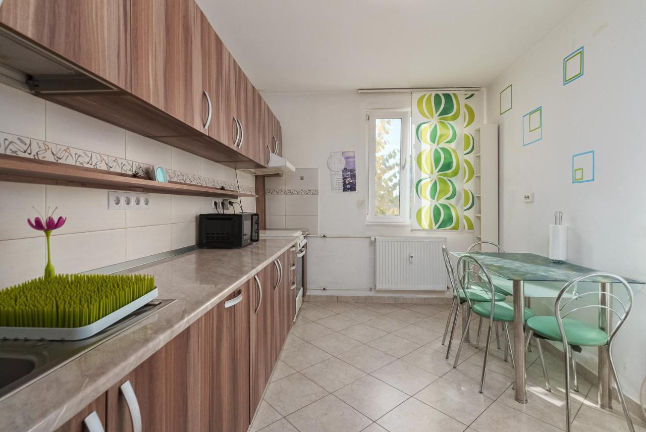 Stone Gate #2 Apartment